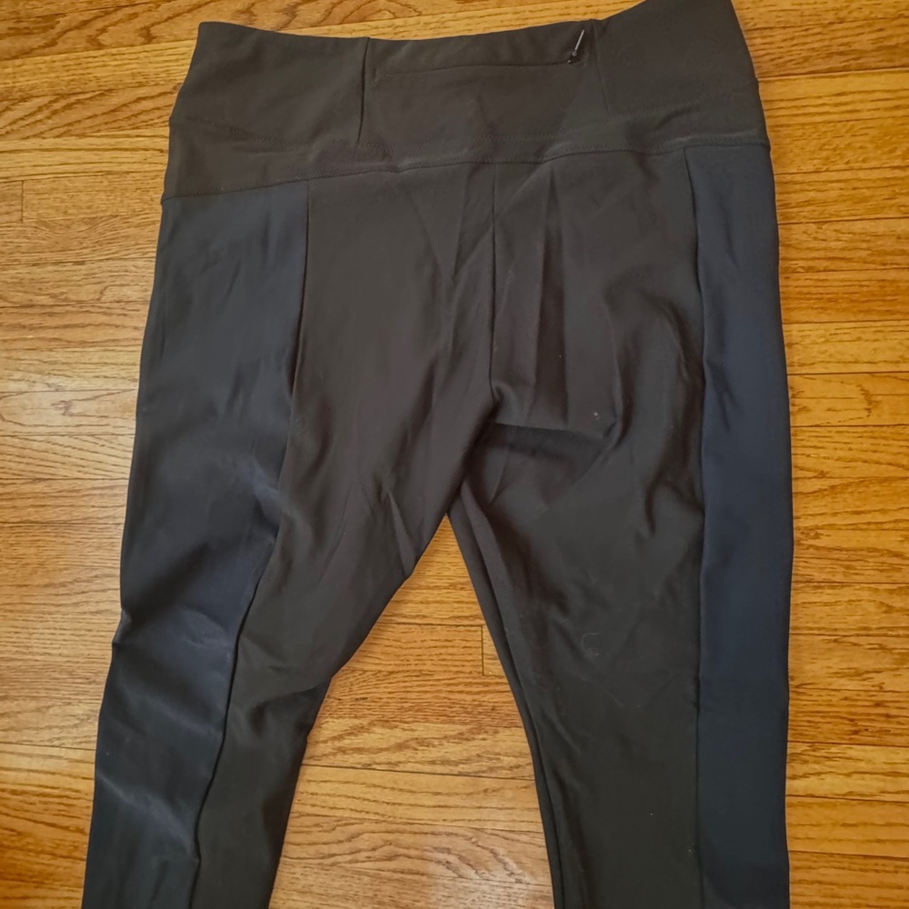 Athleta Black and Deep Navy Athletic Pants/Everday Trousers with Zipper Details - Picture 5 of 6